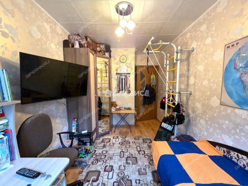 трёхкомнатная квартира на улице Ванеева дом 78