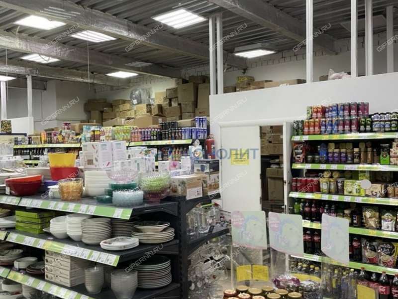 помещение под помещение свободного назначения, торговую площадь на Советской площади город Балахна