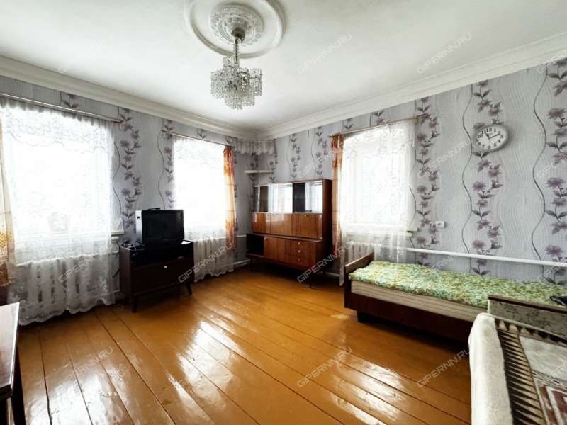 дом на Больничная ул. село Безводное