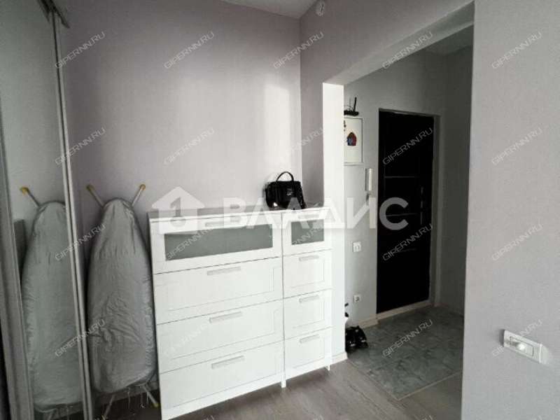 однокомнатная квартира на бульваре 60-летия Октября дом 23 к3