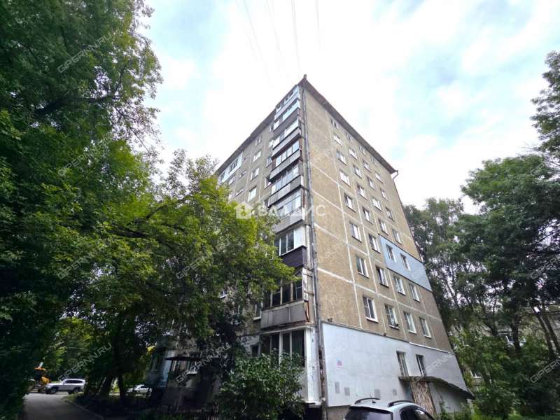трёхкомнатная квартира на улице Ванеева дом 78