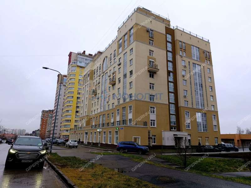 трёхкомнатная квартира на бульваре Академика Королёва дом 6