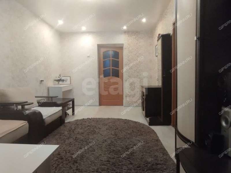 трёхкомнатная квартира на Московском шоссе дом 84а