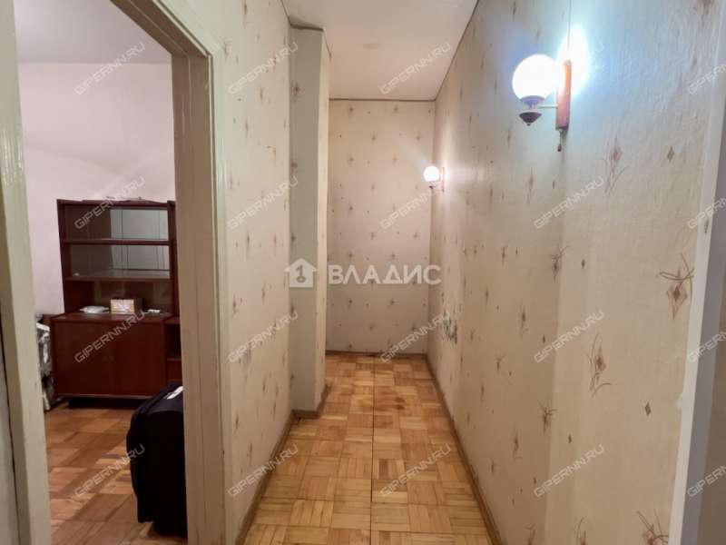 трёхкомнатная квартира на бульваре Мира дом 21