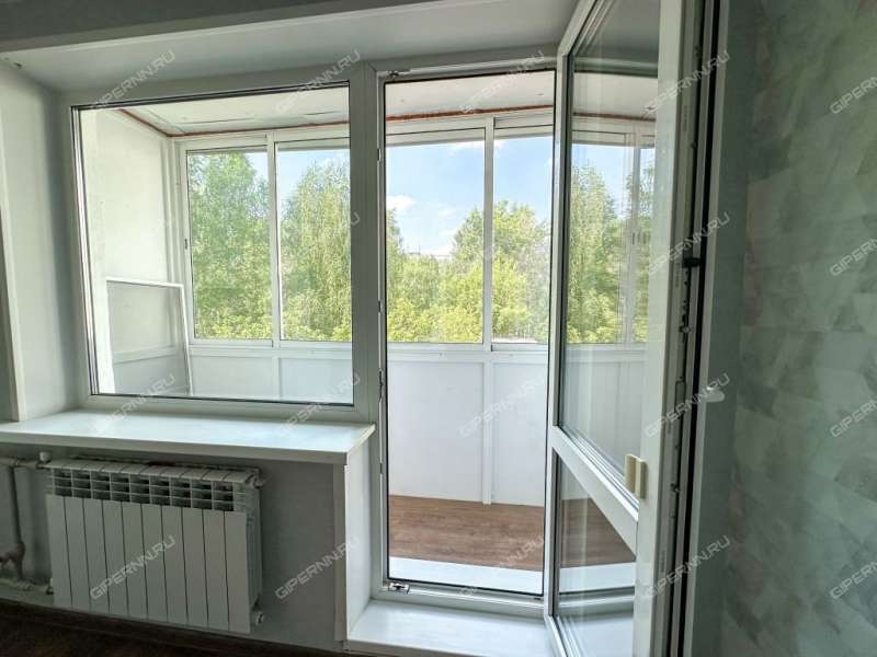 трёхкомнатная квартира на улице Юлиуса Фучика дом 39