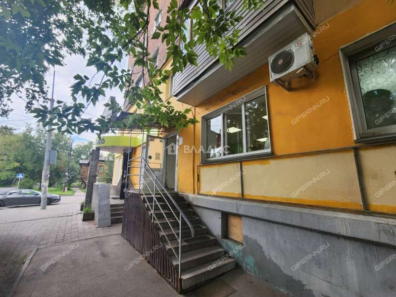 помещение под торговую площадь на улице Октябрьской Революции