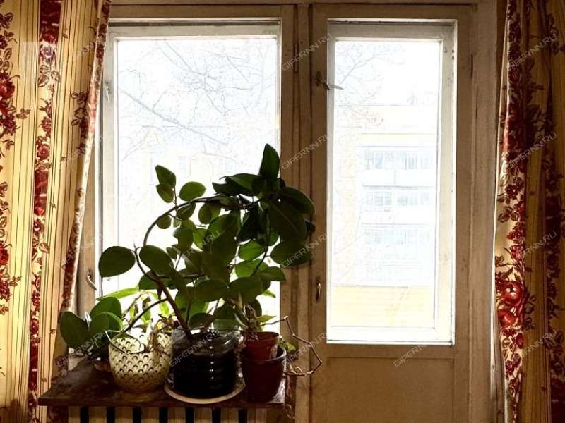 трёхкомнатная квартира на Литературной улице дом 17