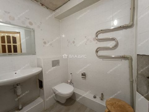 3-komnatnaya-ul-pyatigorskaya-d-12 фото