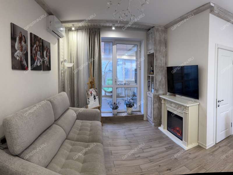 дом в деревне Новая