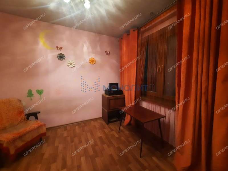 трёхкомнатная квартира на Светлоярской улице дом 40