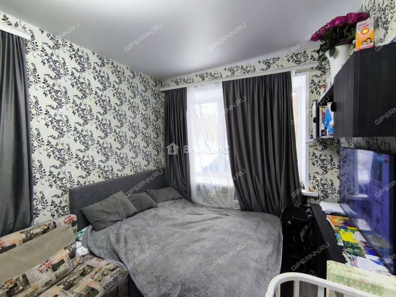 однокомнатная квартира на улице Космонавта Комарова дом 11