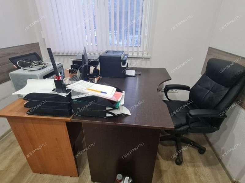 помещение под помещение свободного назначения на улице Сазанова