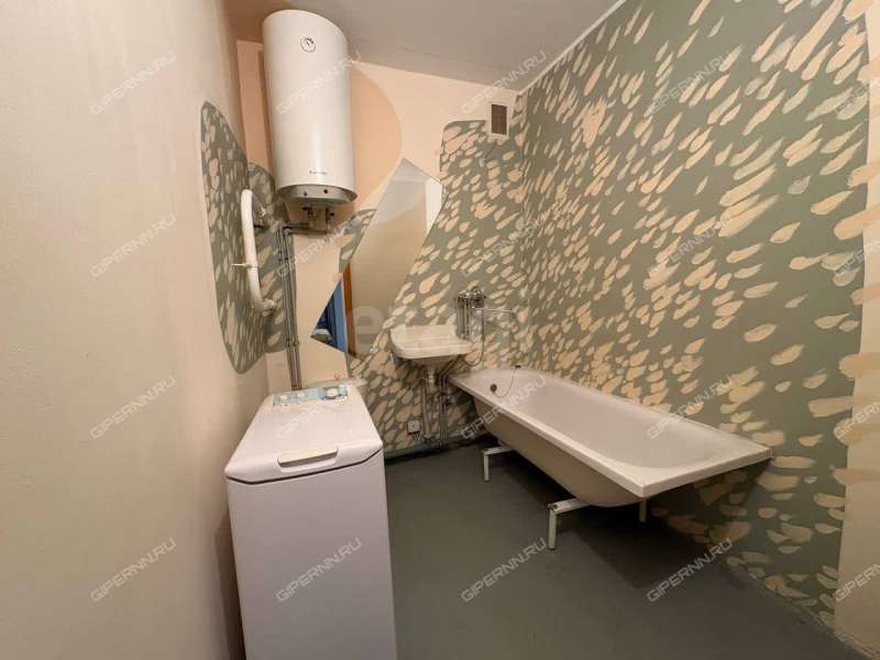 трёхкомнатная квартира на улице Ванеева дом 229