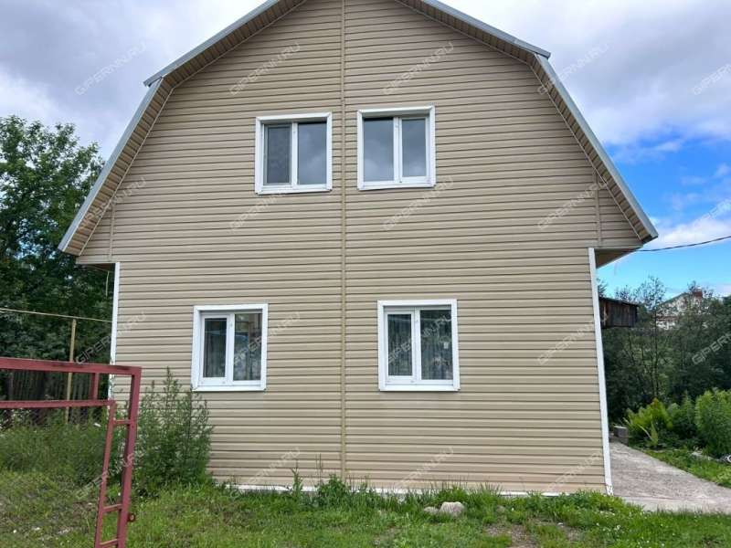 дом на улице Новая, посёлок Новинки