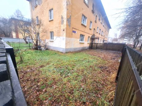 2-komnatnaya-ul-kosmicheskaya-d-17 фото