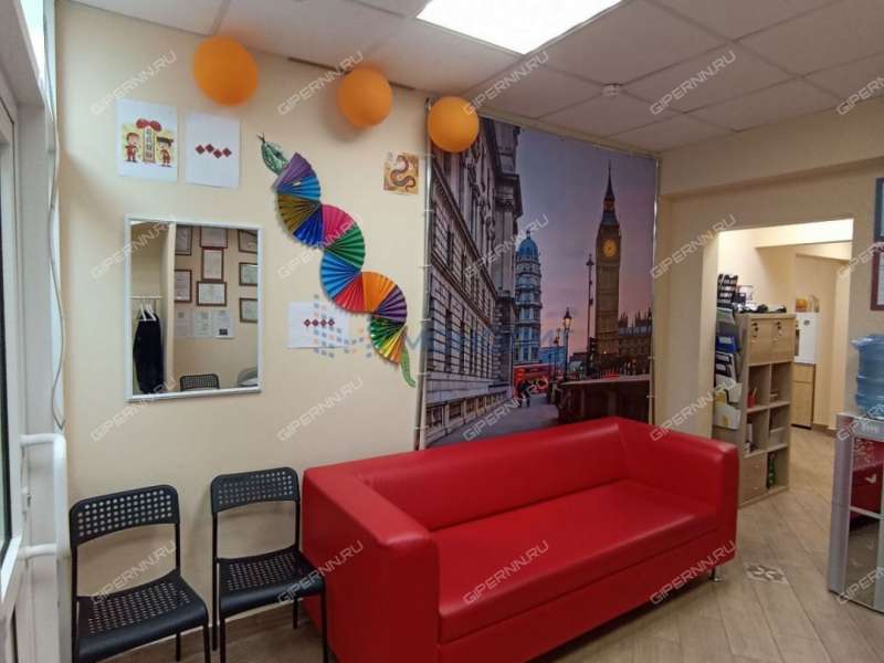 помещение под офис, торговую площадь на улице Богдановича