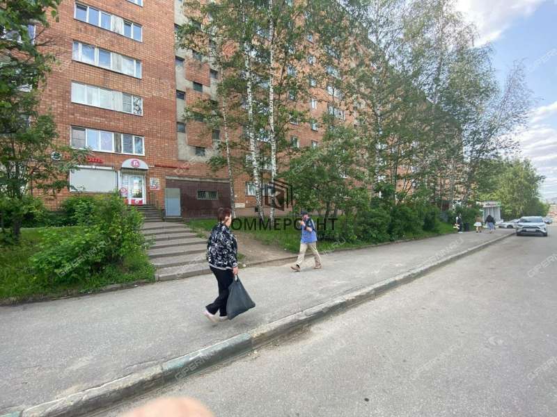 помещение под торговую площадь на улице Родионова