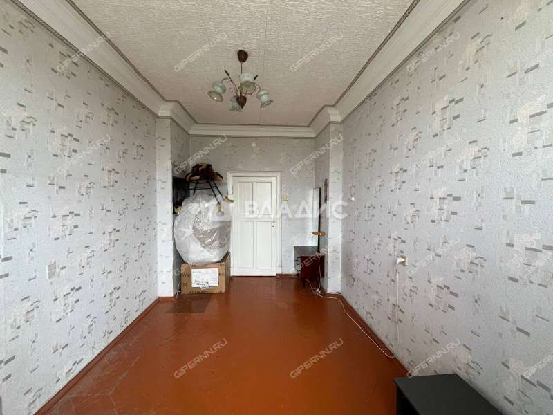 трёхкомнатная квартира на проспекте Октября дом 16