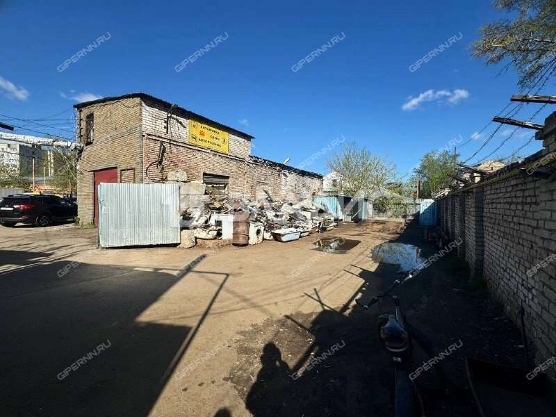 здание под офис, торговую площадь на улице Маршала Воронова