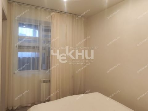 1-komnatnaya-ul-sergeya-akimova-d-44 фото