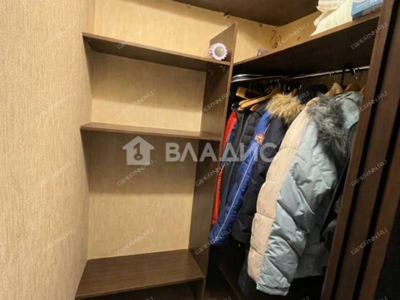 трёхкомнатная квартира на Красноуральской улице дом 3А