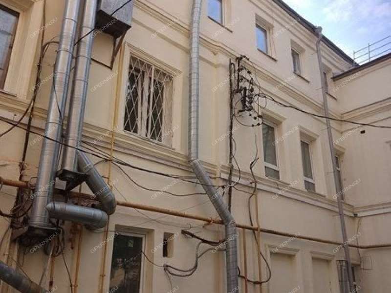 помещение под торговую площадь на Минина ул., д.18