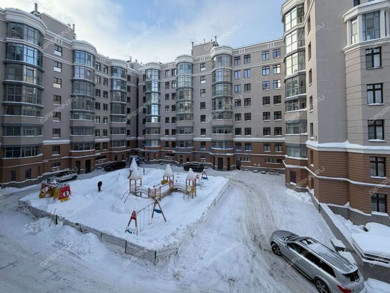 трёхкомнатная квартира на улице Максима Горького дом 77