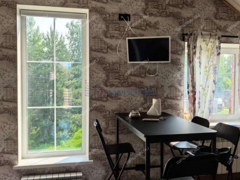 дом на - деревня Майдан