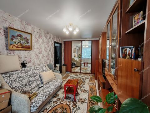 1-komnatnaya-ul-8-marta-d-28 фото