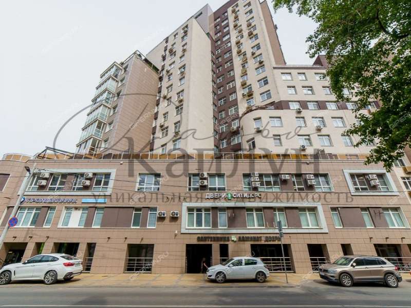 четырёхкомнатная квартира на улице Максима Горького дом 43