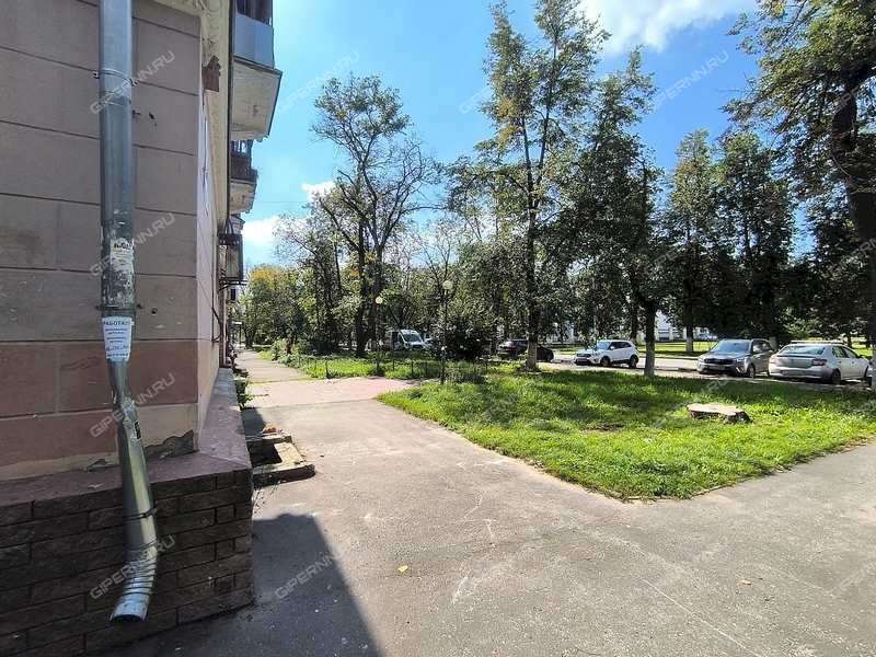 помещение под торговую площадь на улице Челюскинцев