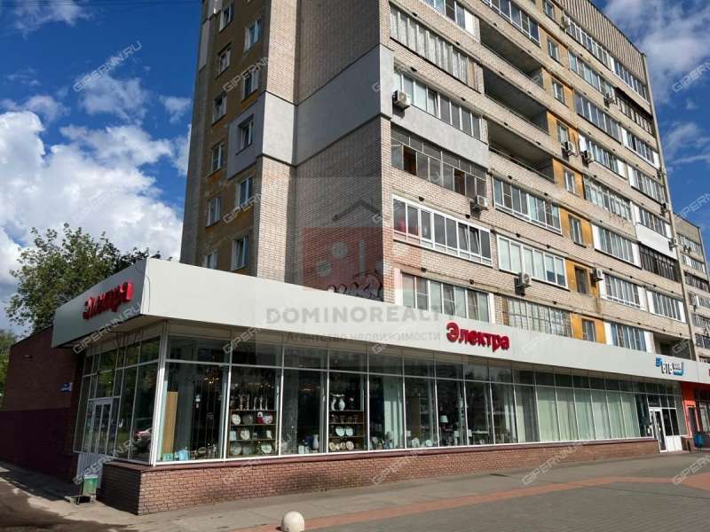 помещение под коммерческую недвижимость на улице Веденяпина