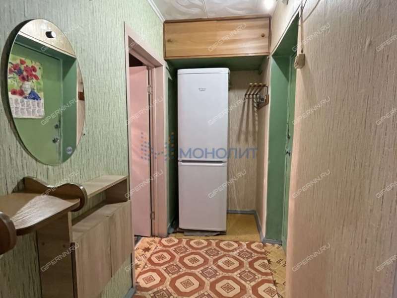 комната в доме 12А на улице Космонавта Комарова