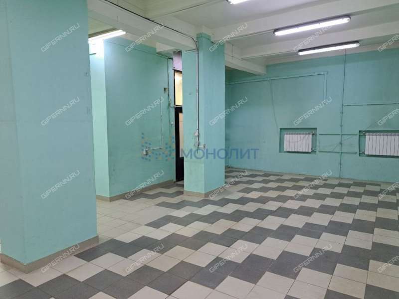 помещение под офис, торговую площадь на улице Гвардейцев