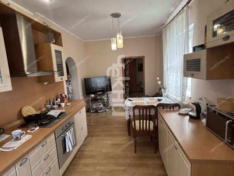 дом на улице Молодая Гвардия