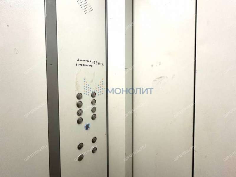 трёхкомнатная квартира на улице Маршала Голованова дом 33