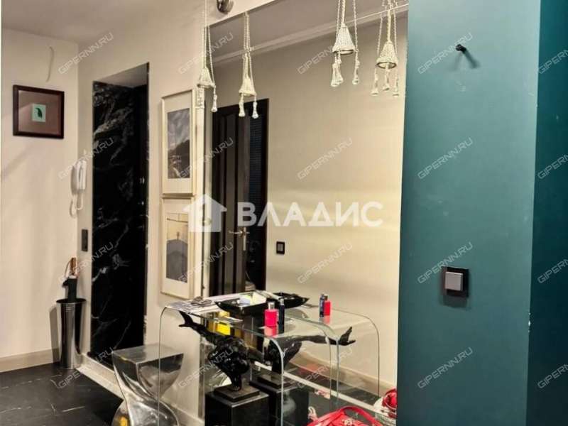трёхкомнатная квартира на улице Заломова дом 1