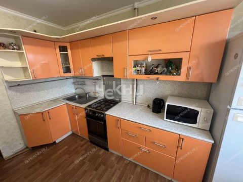 3-komnatnaya-ul-verhnepecherskaya-d-7-k2 фото