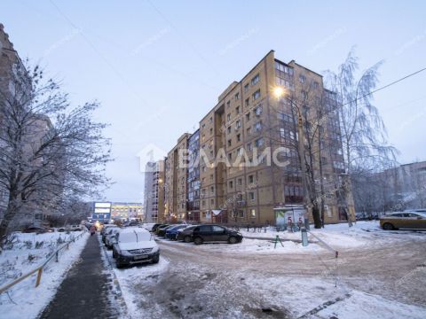 3-komnatnaya-ul-poltavskaya-d-37 фото