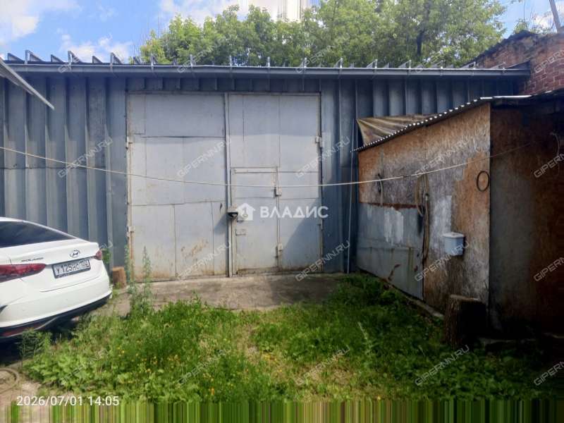 здание под офис, торговую площадь на Коммунистической улице