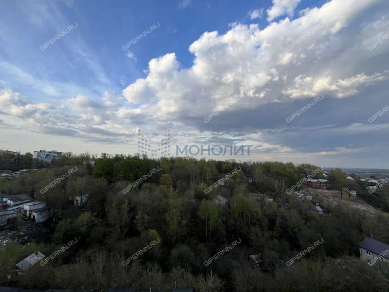 однокомнатная квартира на Вятской улице дом 8