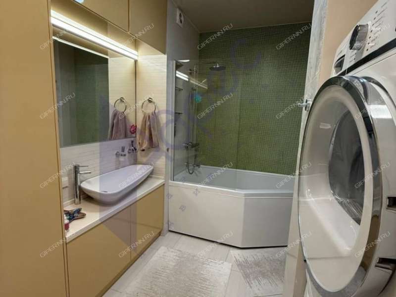 трёхкомнатная квартира на улице Максима Горького дом 77