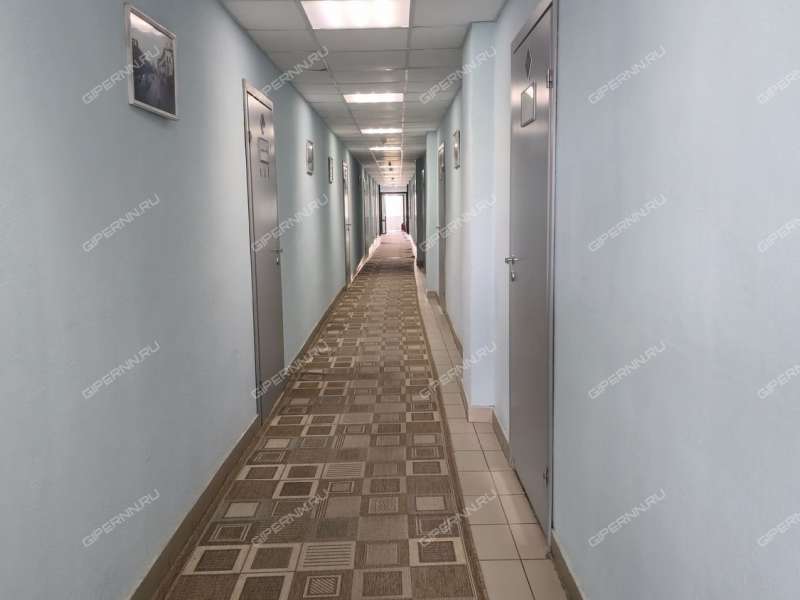 здание под офис на Деловой улице