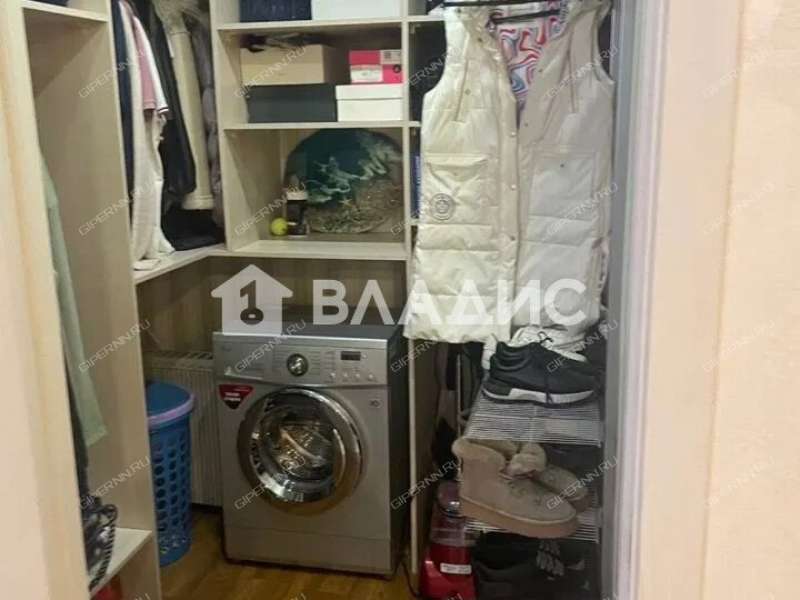 трёхкомнатная квартира на улице Голубева дом 8 к1