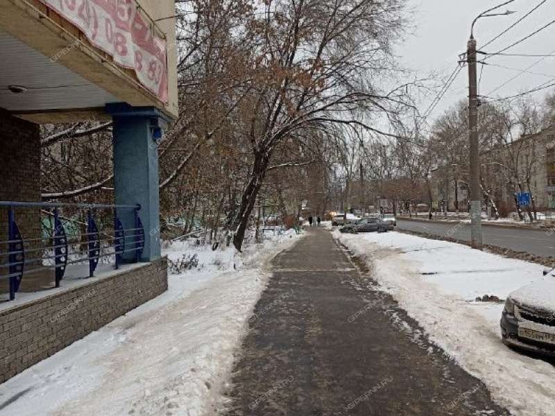 здание под недвижимость для отдыха, развлечений на улице Юлиуса Фучика