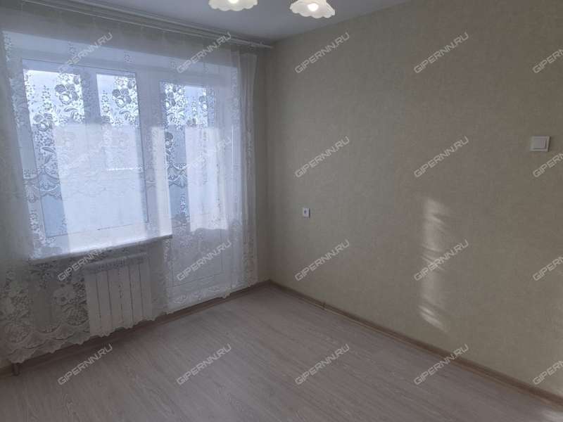 четырёхкомнатная квартира на Керченской улице дом 22