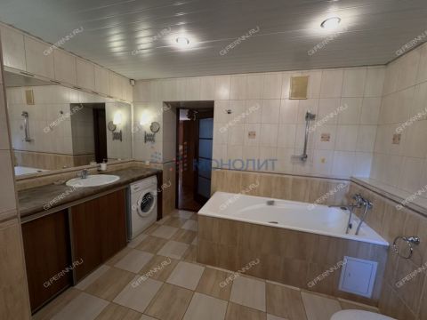 3-komnatnaya-ul-nevzorovyh-d-47 фото